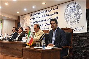باید از کانون وکلا به عنوان جامعه هدف در حوزه قضایی نظرخواهی کنند