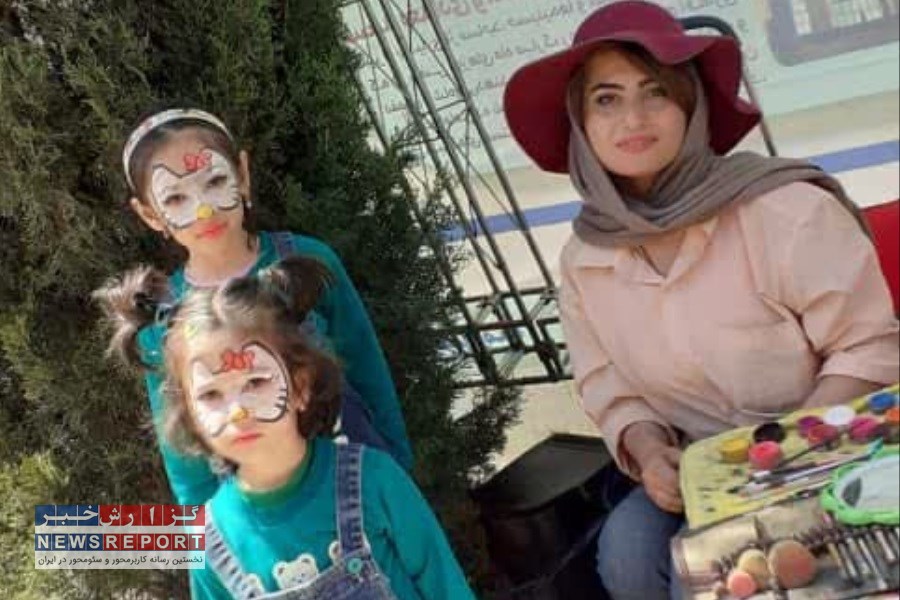 گروه هنری میگ میگ در گذر حافظیه صورت کودکان را گریم کردند