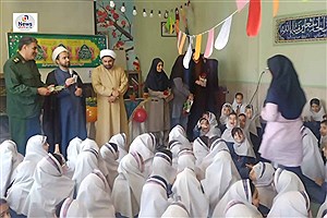 از دختران شهدا در منطقه شرق شیراز تجلیل شد