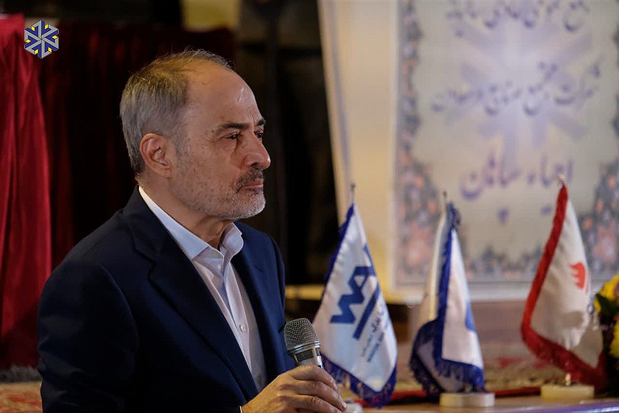 محمود اسلامیان: سکوت در برابر خطا، خیانت به اعتماد عمومی است